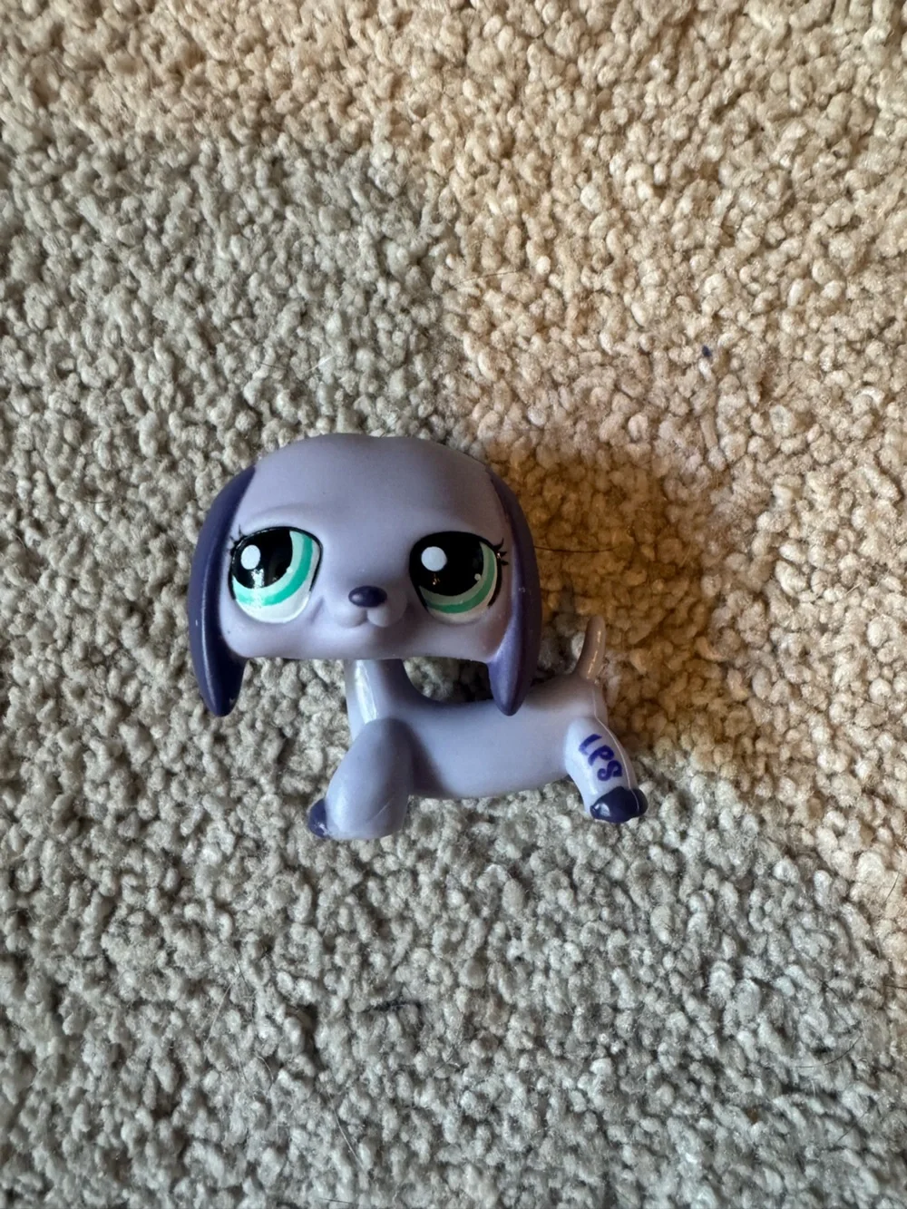 Authentic purple dachshund LPS - See photos for flaws